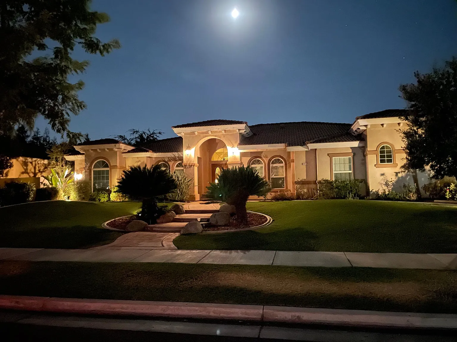 11107 Queensbury Dr photo 1