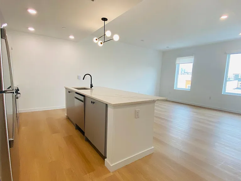 401 Jackson St #2 — Photo 8