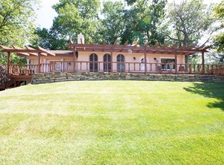 2825 Knollcrest Dr, Burlington, WI