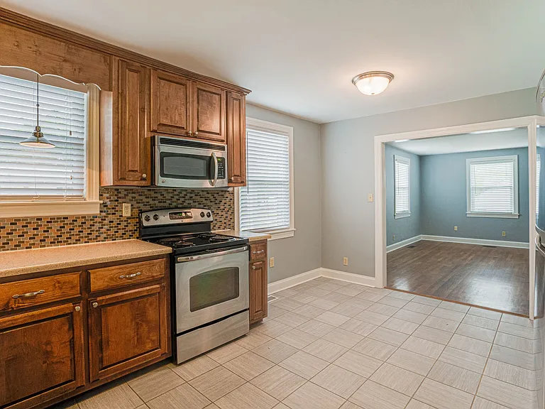 259 Collier Ave — Photo 5
