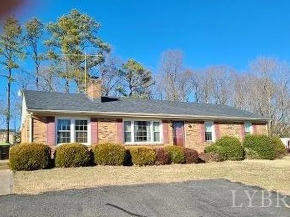 432 Country Estates Rd, Appomattox, VA 24522