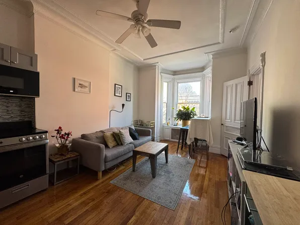 158 Noble Street image 1 of 13