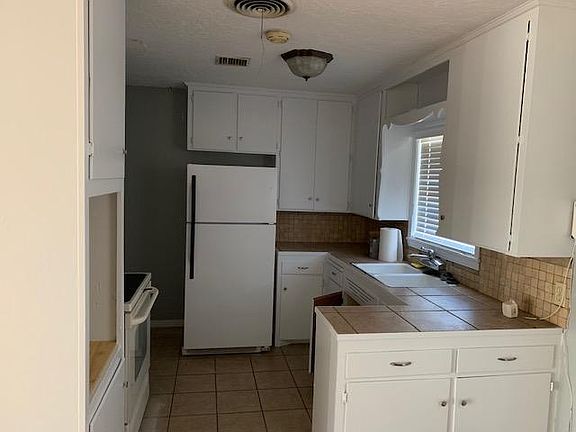 5th image of 109 Highland Dr