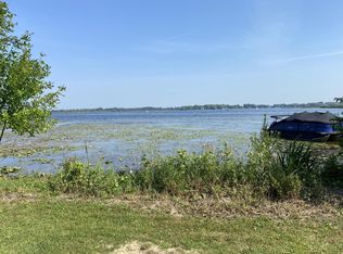 26145 Loomis Rd W, Waterford, WI 53185