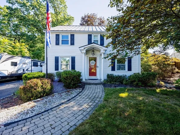 63 Bridle Path Rd, Springfield, MA 01118