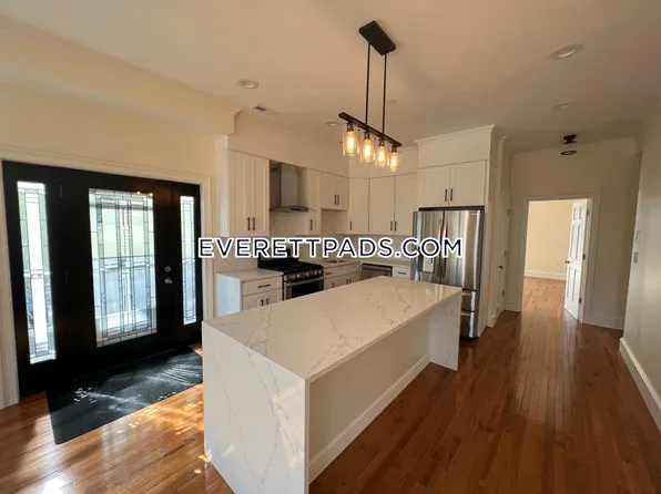 74 Union St #1, Everett, MA 02149