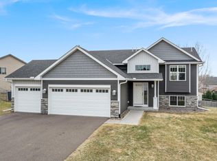 1429 18th Ave SE, Cambridge, MN 55008
