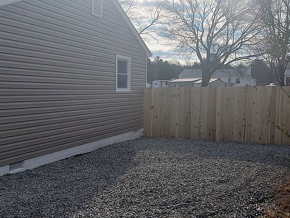 2nd image of 8920 Leafycreek Dr
