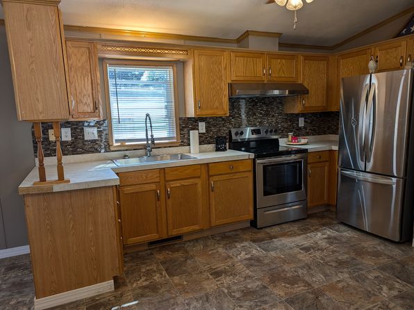 7077 Stearns Rd Trailer 5