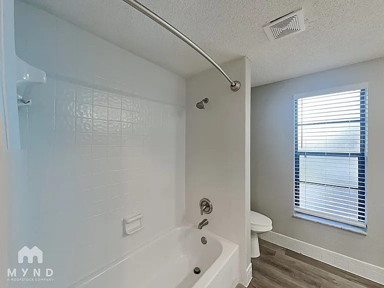 10327 Lansfield St — Photo 25