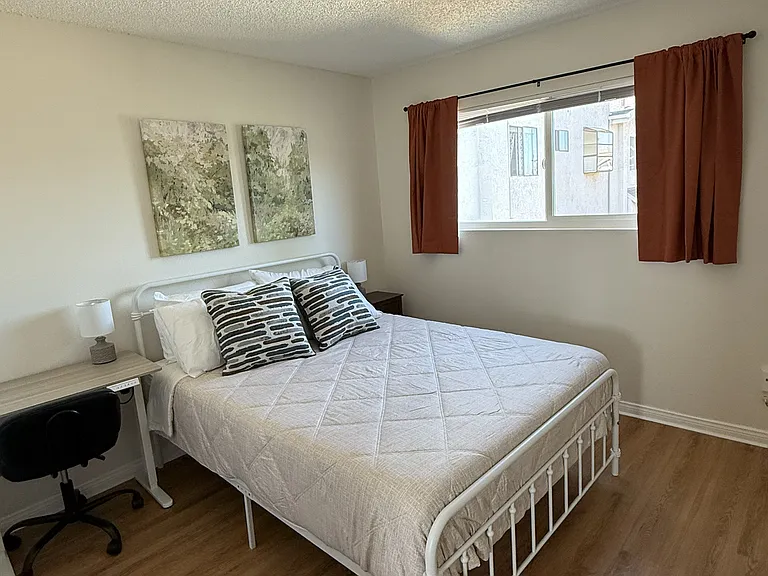 4532 Oregon St — Photo 4