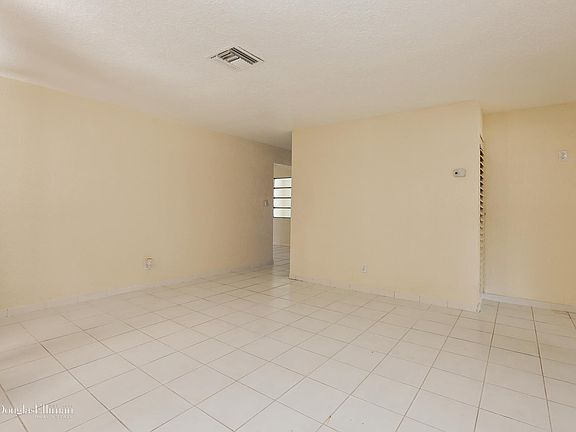 2nd image of 1131 NE 42nd Ct