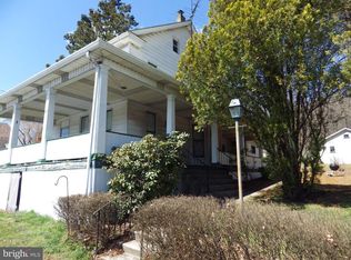 1923 E Grand Ave, Tower City, PA 17980