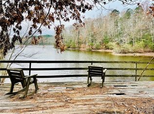 3120 N Waterside Dr, Lanexa, VA 23089