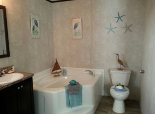 5039 Valley Dr SW, Navarre, OH 44662