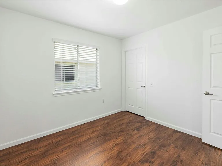 12524 Sky Harbor Dr — Photo 18