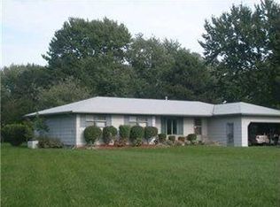 6797 Akron Rd, Lockport, NY 14094