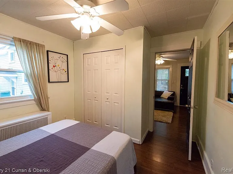 523 E Farnum Ave — Photo 16
