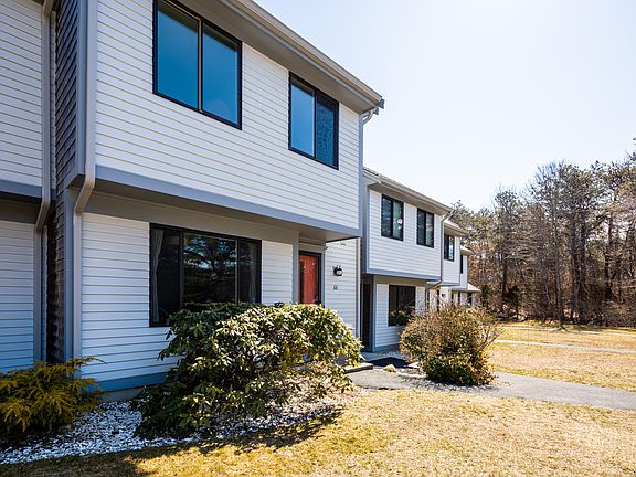 2nd image of 66 Crescent Ln