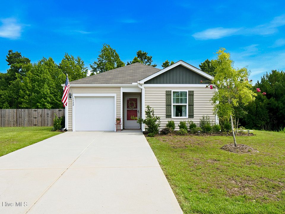 1st image of 1542 King Lucius Way SE