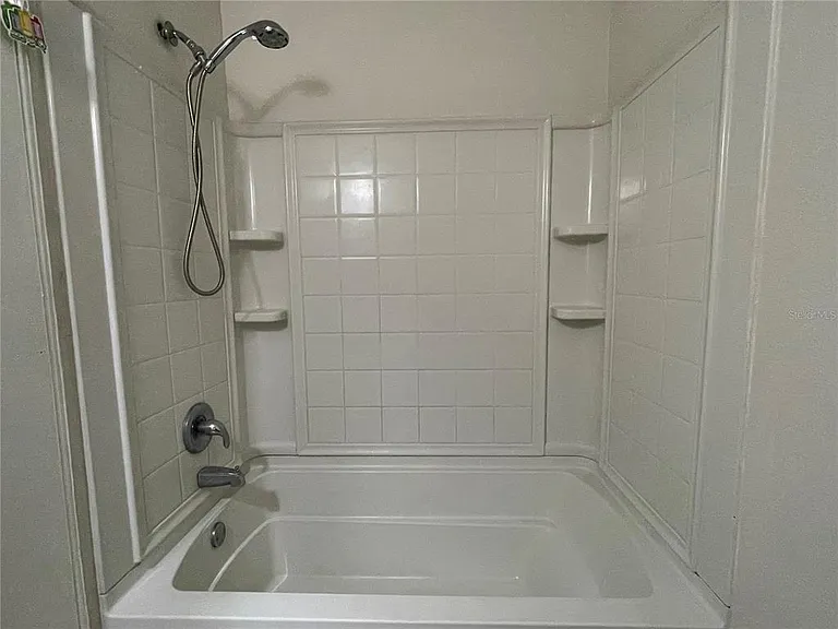 1208 Carlton Ave — Photo 15