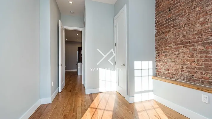 Rented by Yaffa Realty LLC | media 20