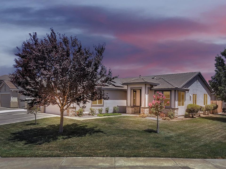1st image of 487 Vasto Dr
