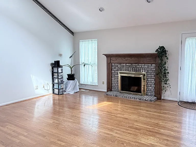 6112 Tarn Cir — Photo 18