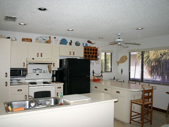 Perfect Beach Kitchen