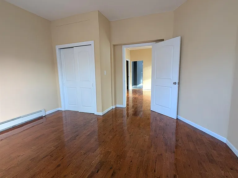 5 N 7th St — Photo 5