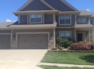 1552 Brompton Ln, Raymore, MO 64083