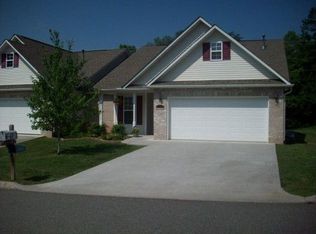 1404 Graybrook Ln, Knoxville, TN 37920