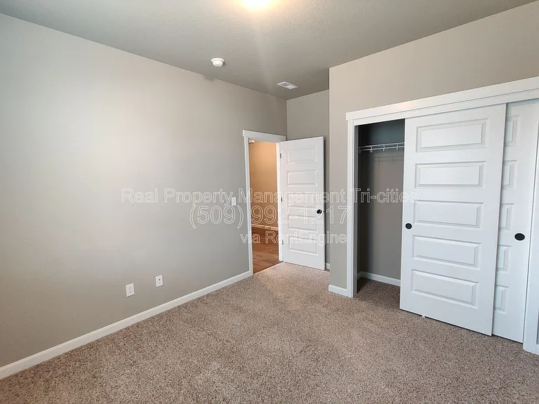 8304 Gardner St — Photo 19