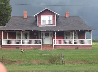 2216 Fountaintown Rd, Chinquapin, NC 28521