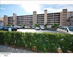 5th image of 18650 Gulf Blvd APT 201