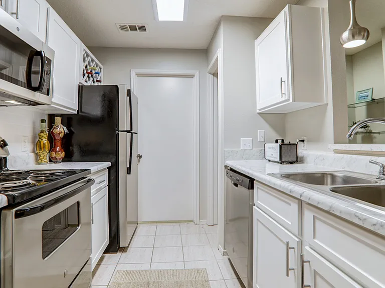 Kings Mill Apartment Homes — Photo 6