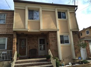 8 Remsen St, Staten Island, NY 10304