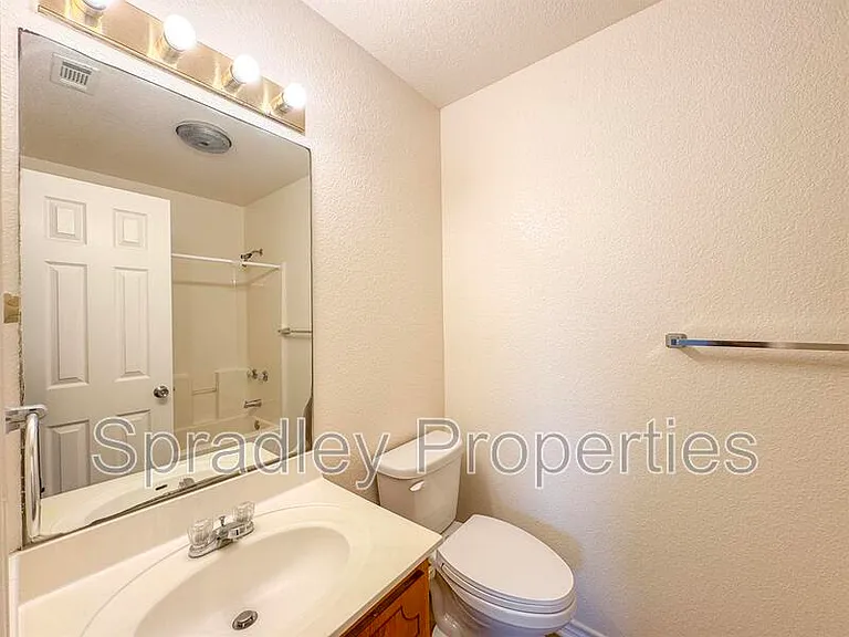 115 Lacey Lou Ln — Photo 15