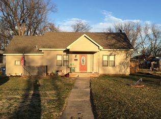 811 S 6th St, Chickasha, OK 73018