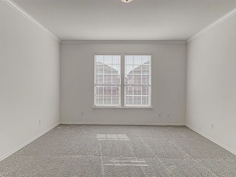 339 Alamosa Dr — Photo 24