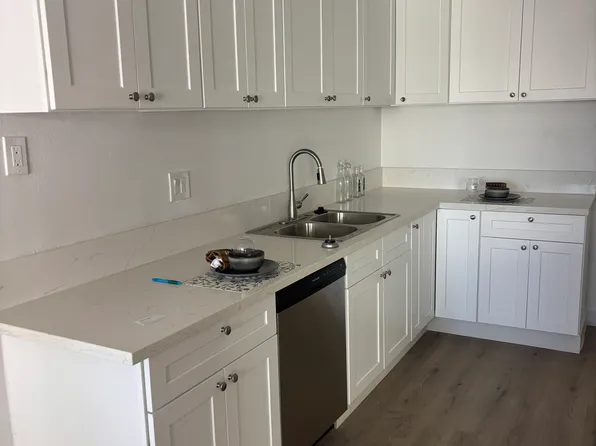 8569 Balboa Blvd #23, Northridge, CA 91325