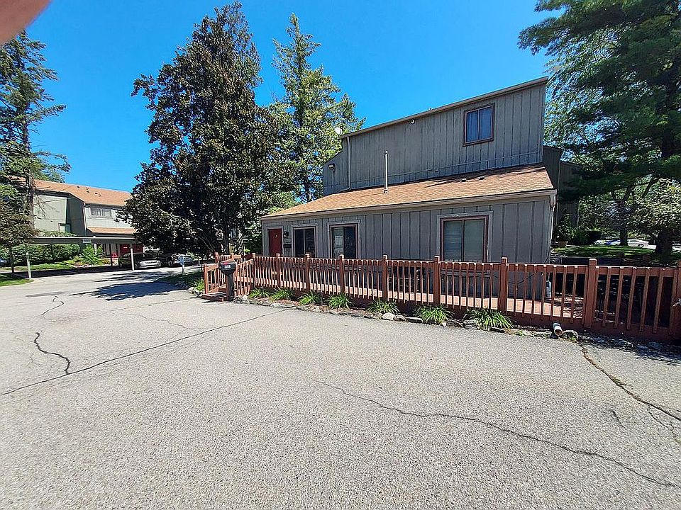 1st image of 9597 Harbour Cove Ct