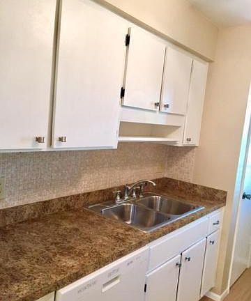 5th image of 1055 Cheyenne Blvd APT 11