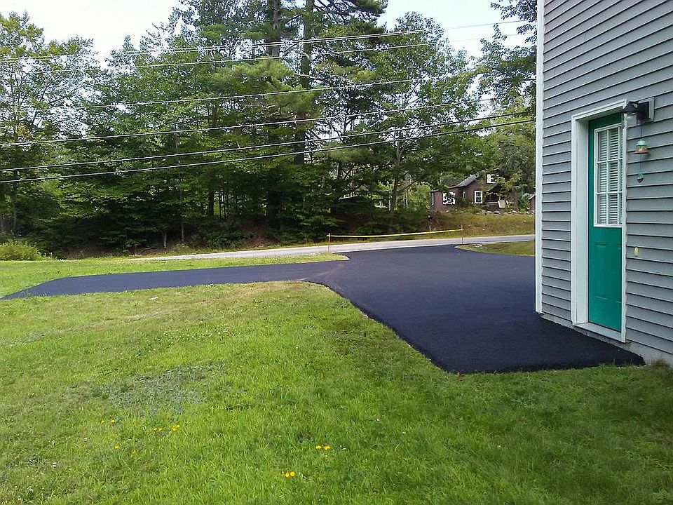 2nd image of 233 Intervale Rd