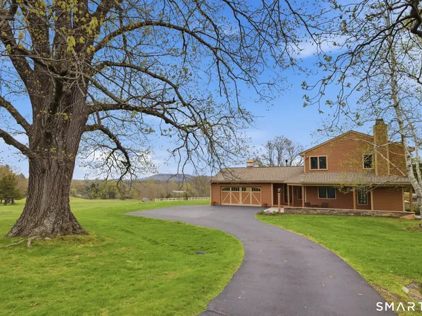 80-R Day Street, Granby, CT 06035