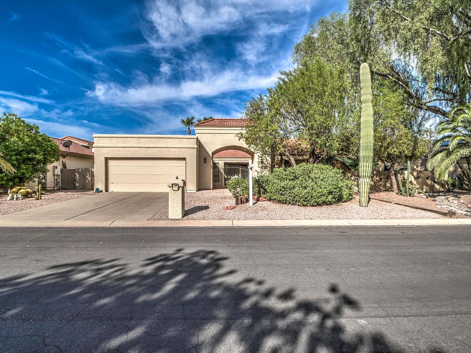 1st image of 26014 S Saddletree Dr