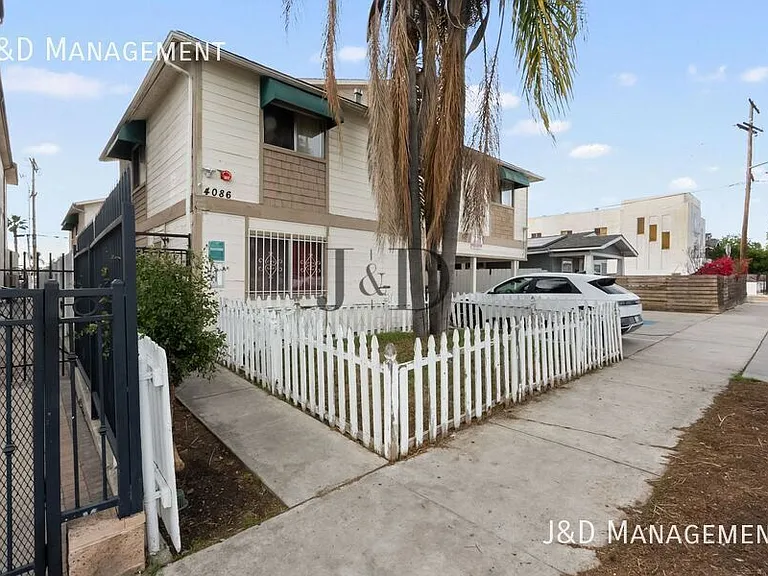 4086 Swift Ave — Photo 3