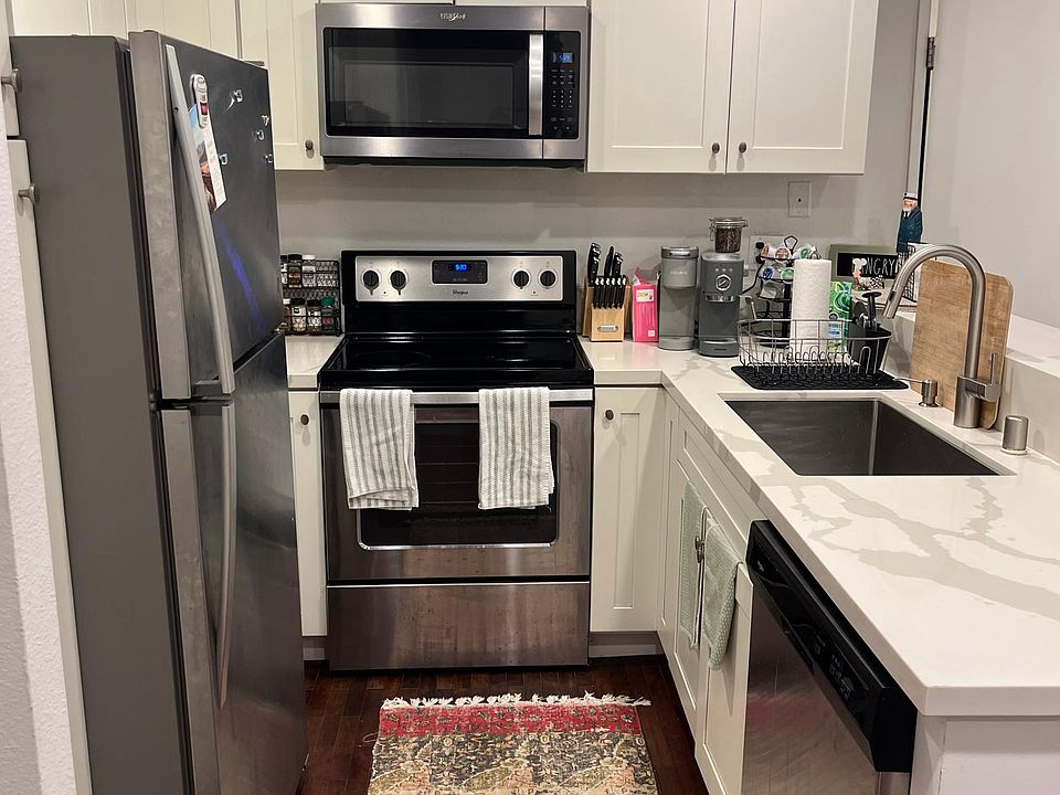 1st image of 11645 Montana Ave APT 115