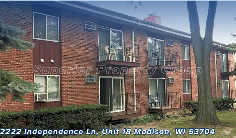 2222 Independence Ln #18 — Photo 1