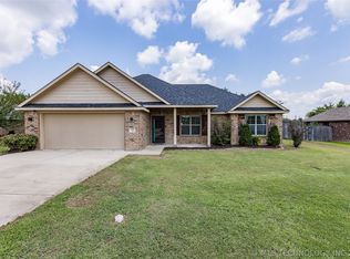 118 Cecil Cir, Calera, OK 74730